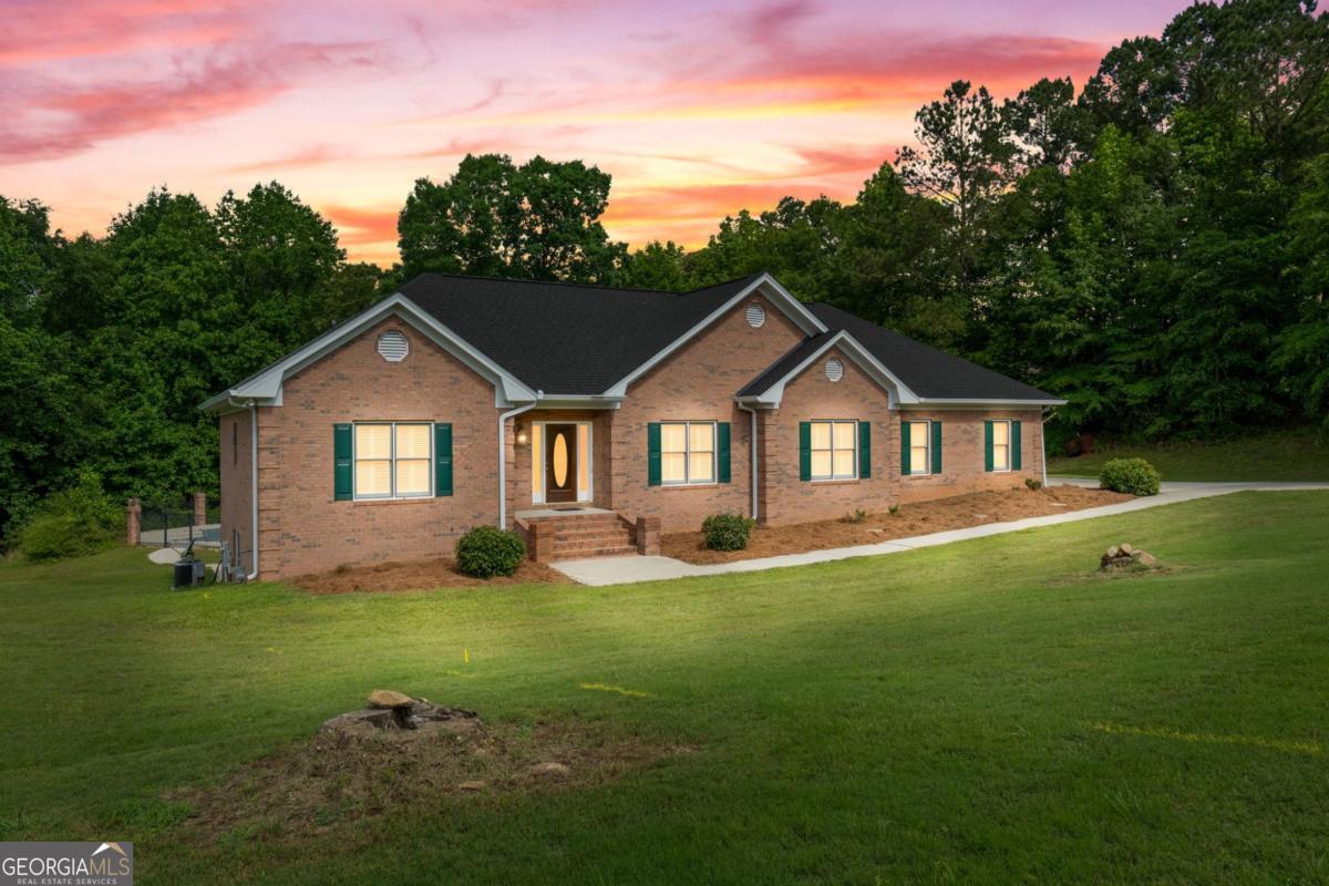 604 Clearwater CT