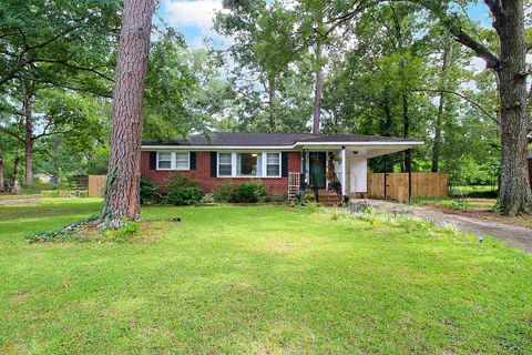 Photo of 12 Oxford Place NW, Rome, GA 30165 (MLS # 20071248) Photo of 12 Oxford Place NW, Rome, GA 30165 (MLS # 20071248)