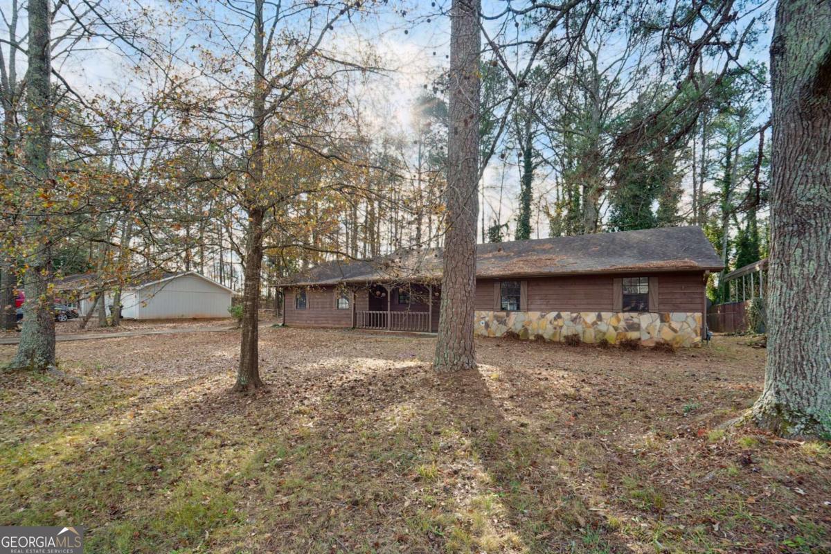 1903 Old Concord DR SE