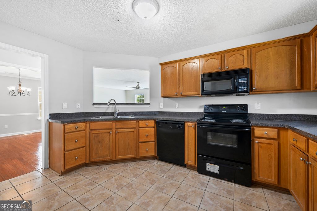 Photo of 1883 Simmons Lane, Hampton, GA 30228 (MLS # 10731328)