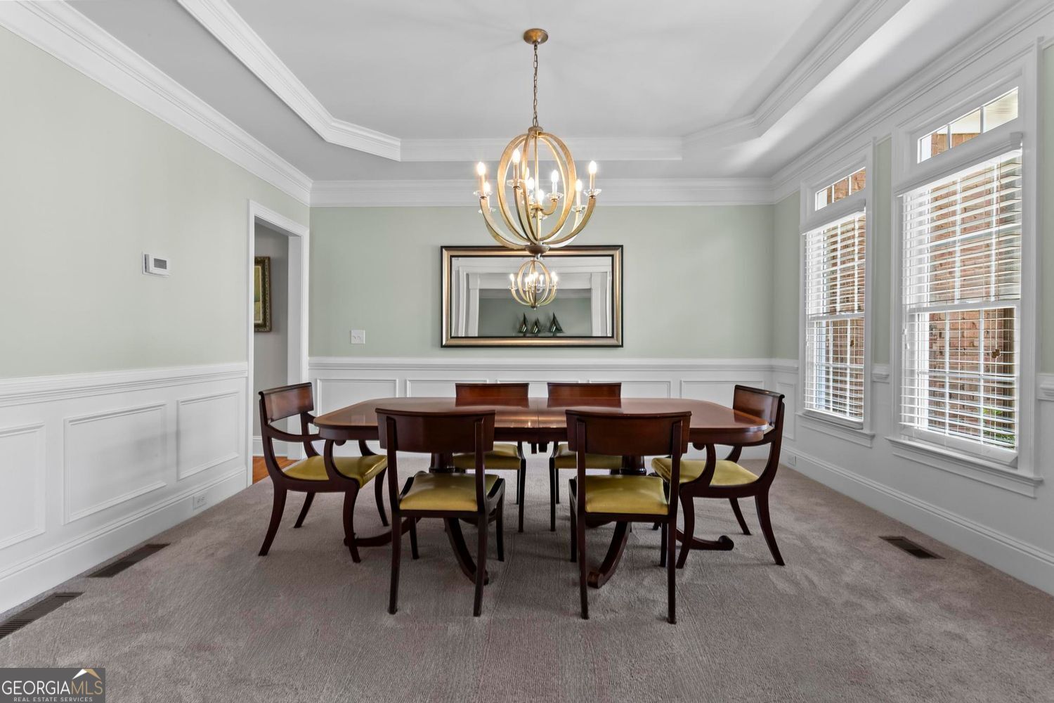 Alpharetta, Georgia 30005, United States, 5 Bedrooms Bedrooms, ,4 BathroomsBathrooms,Residential,Pending,192244