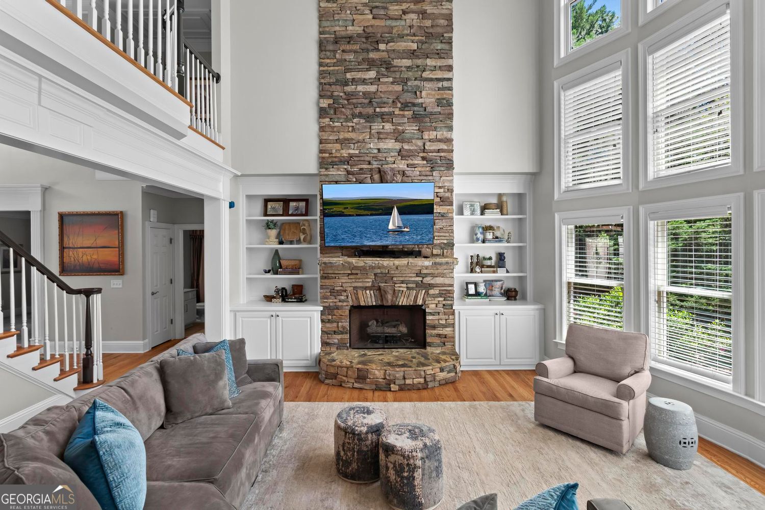 Alpharetta, Georgia 30005, United States, 5 Bedrooms Bedrooms, ,4 BathroomsBathrooms,Residential,Pending,192244