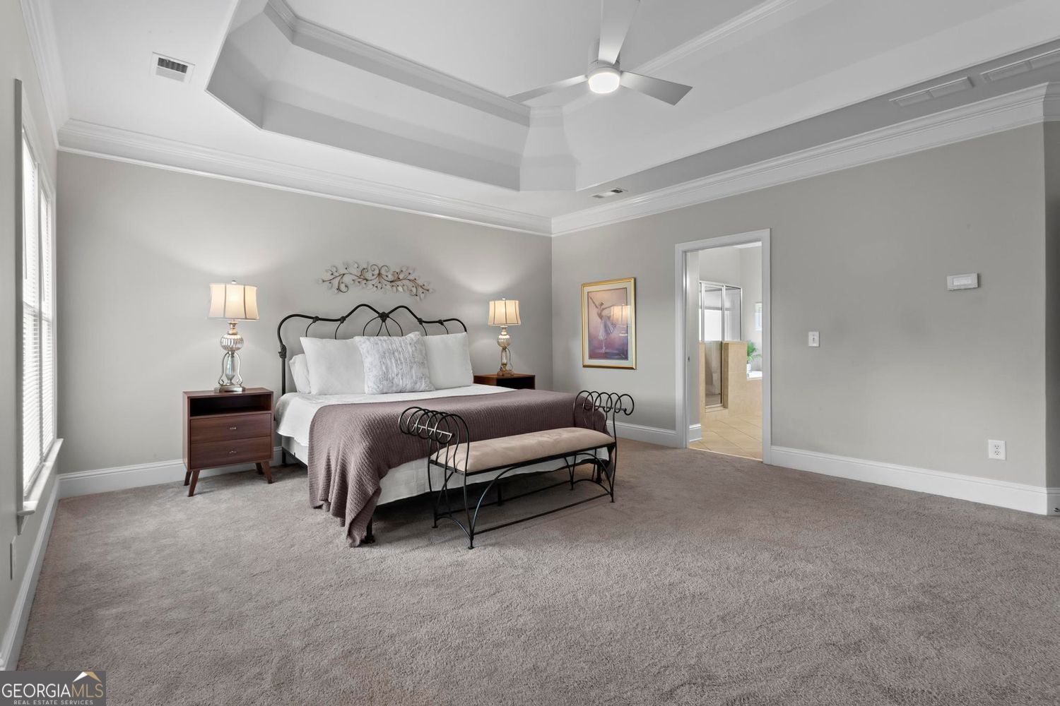 Alpharetta, Georgia 30005, United States, 5 Bedrooms Bedrooms, ,4 BathroomsBathrooms,Residential,Pending,192244