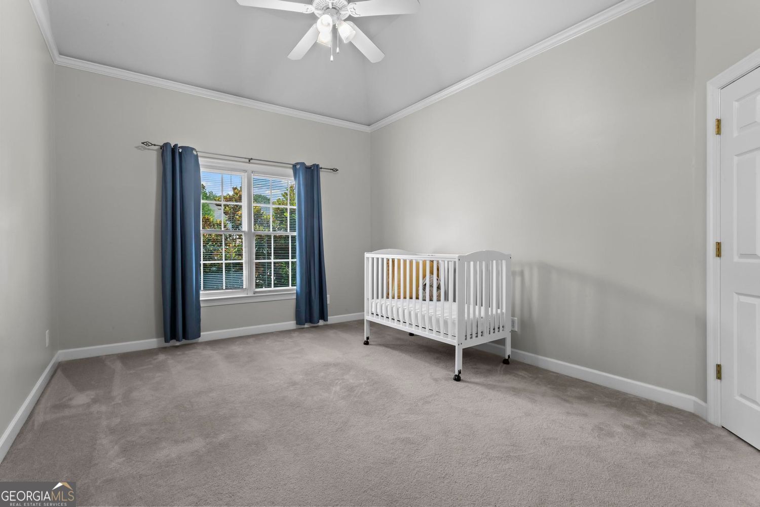 Alpharetta, Georgia 30005, United States, 5 Bedrooms Bedrooms, ,4 BathroomsBathrooms,Residential,Pending,192244