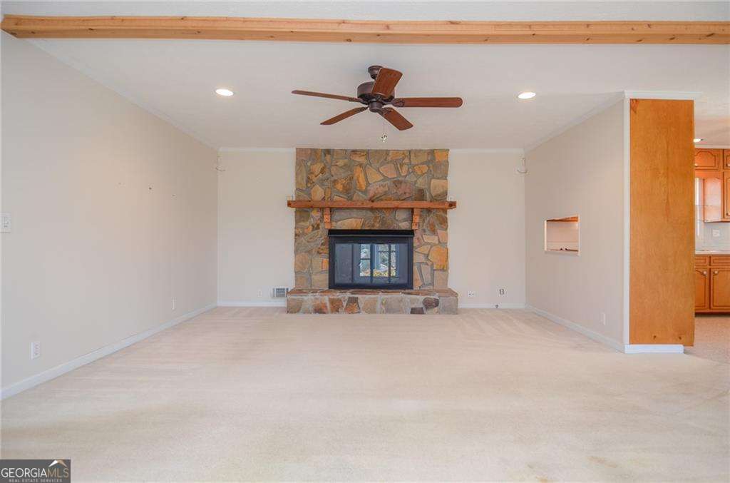 5547 Prince Phillip WAY