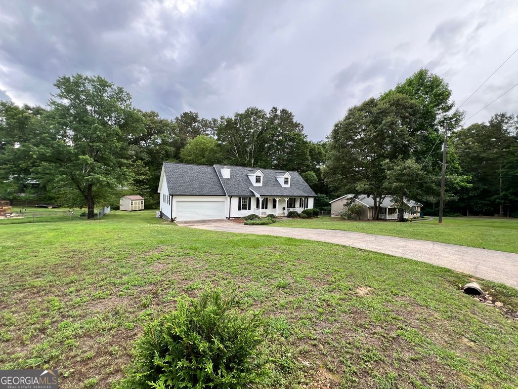 Photo of 32 Ford Drive SE, Rome, GA 30161 (MLS # 10772892)