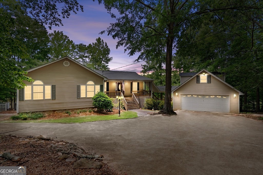262 Roy Baynor LN