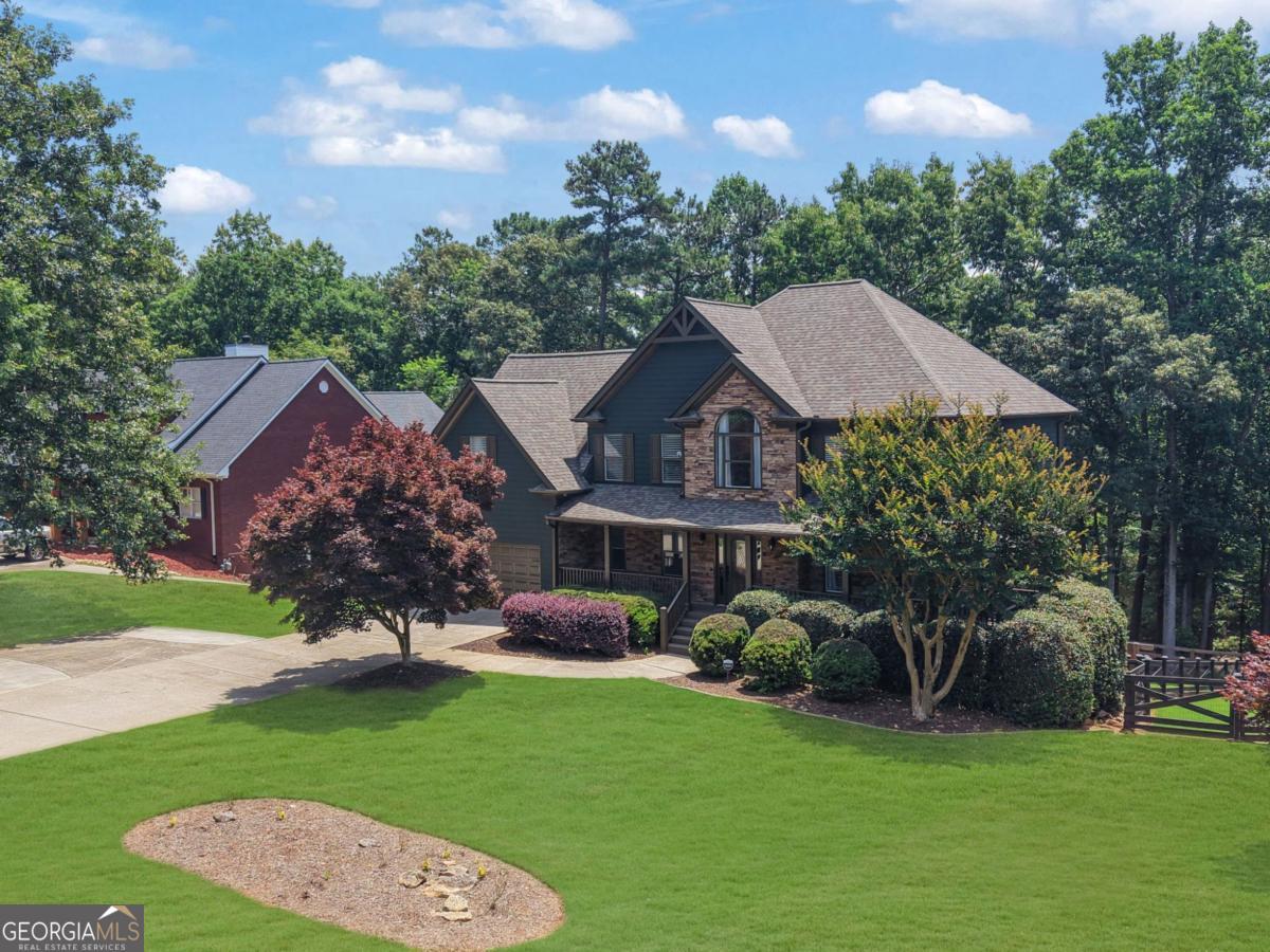 4418 Shellie LN