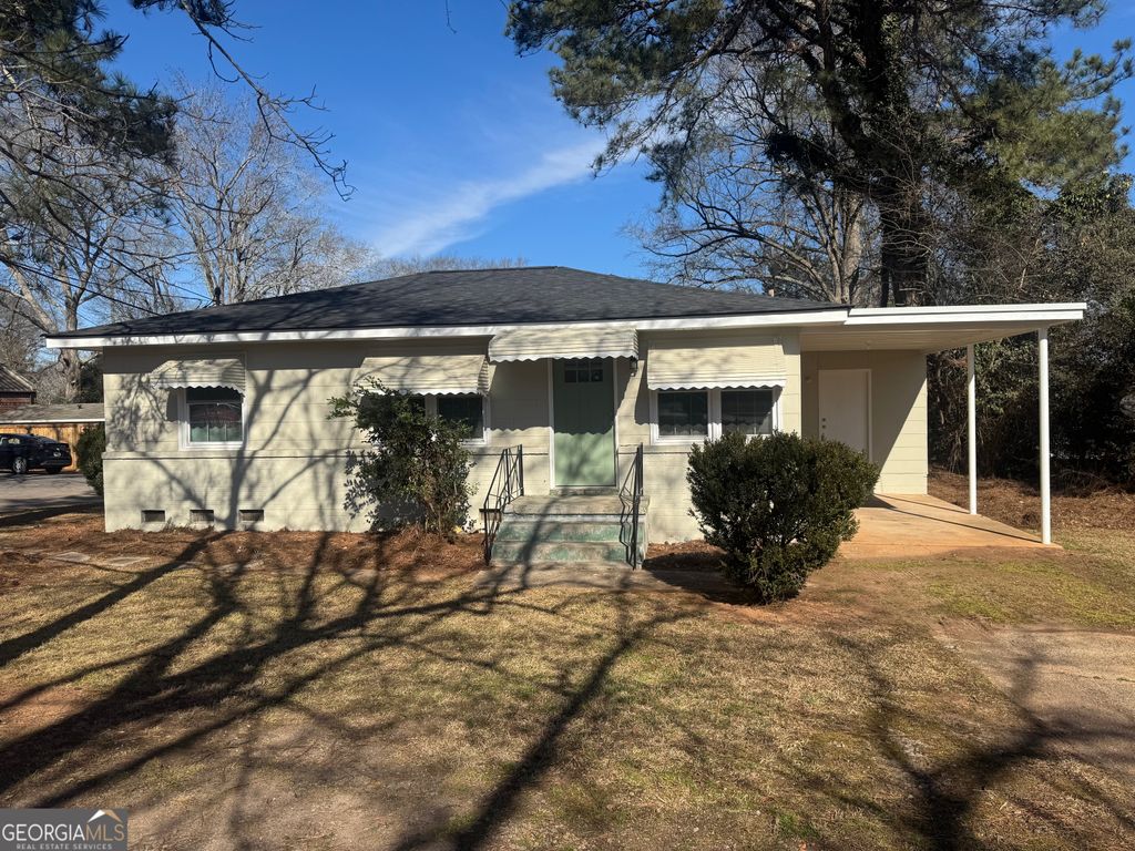 Photo of 820 Oglethorpe Avenue, Athens, GA 30606 (MLS # 10696894)