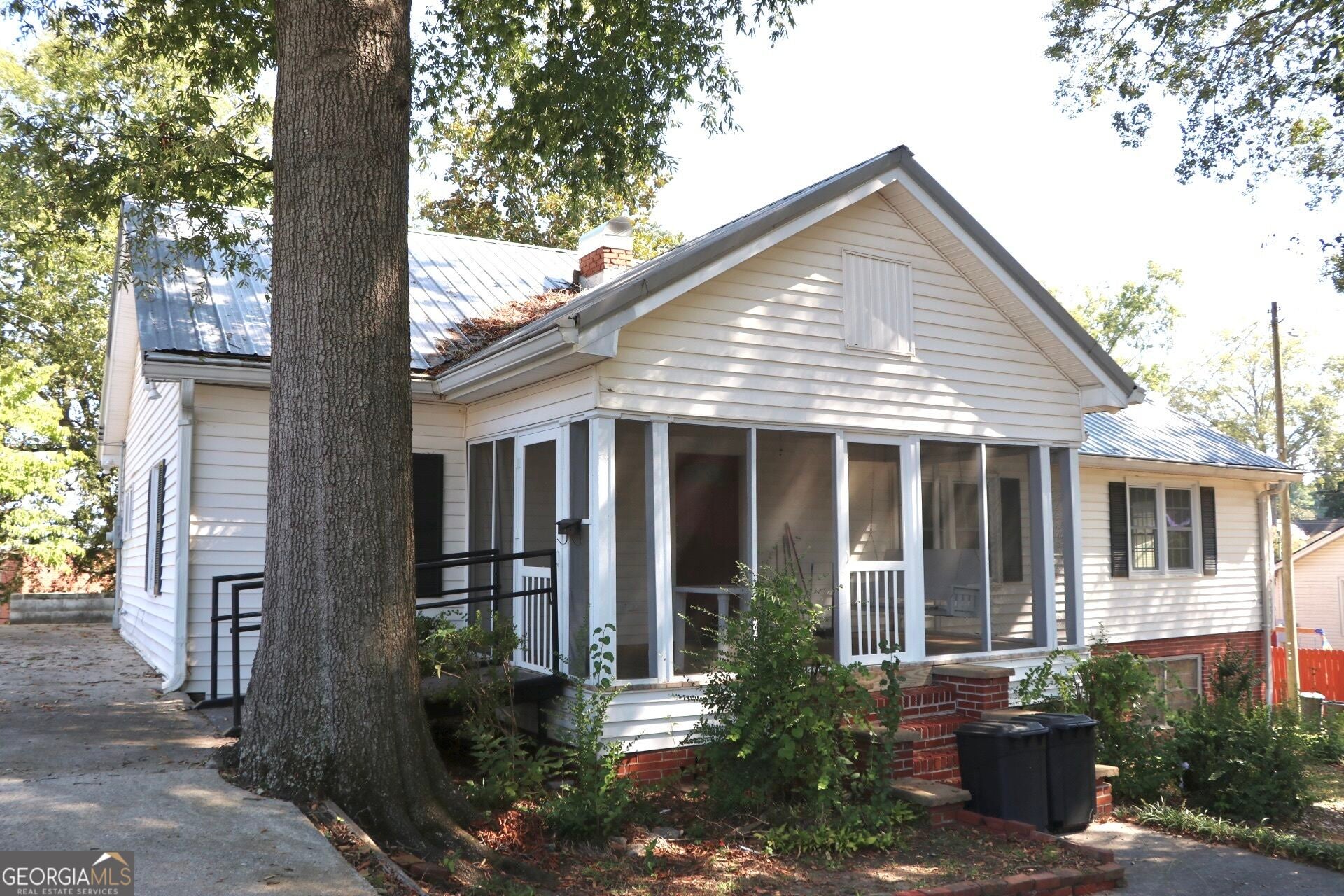 40 Church ST