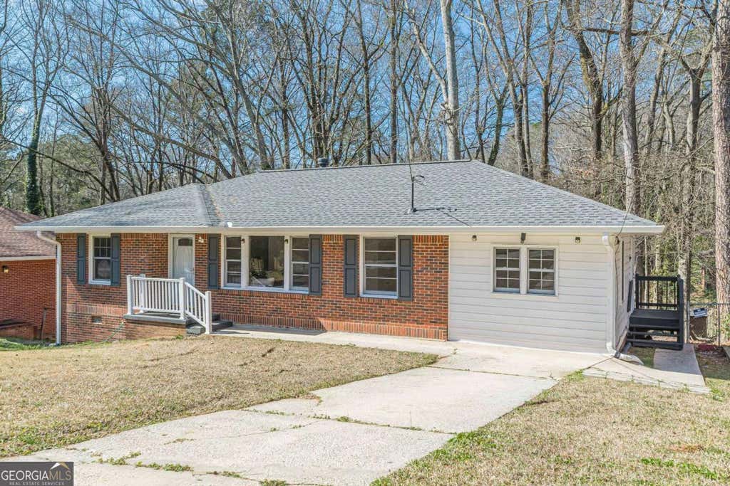 Photo of 2773 Fairlane Drive SE, Atlanta, GA 30354 (MLS # 10825797)