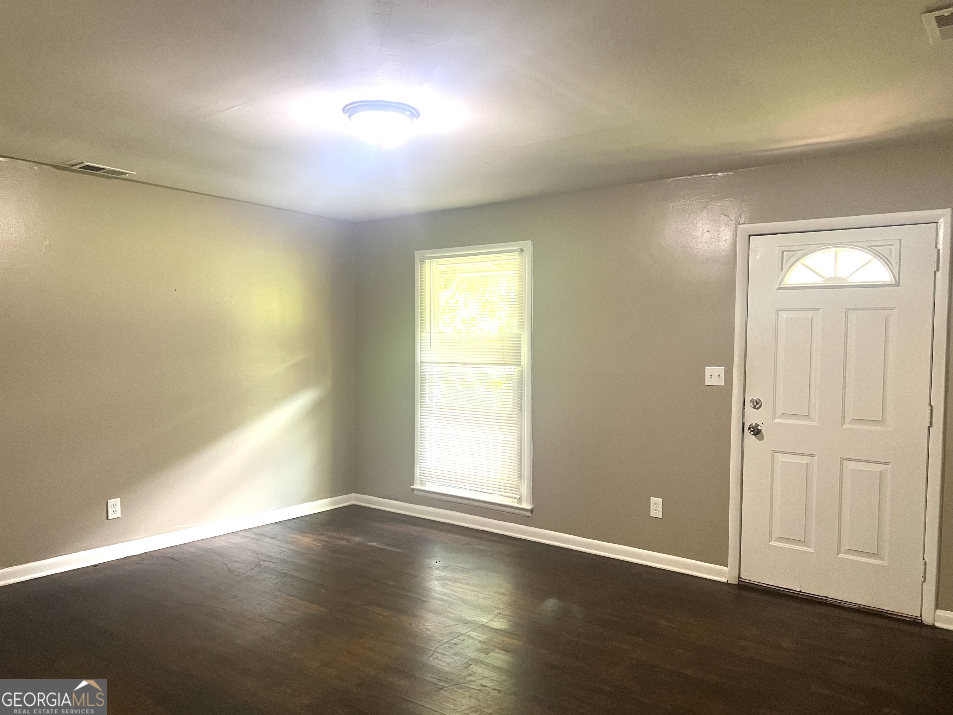 341 Pineland RD SW