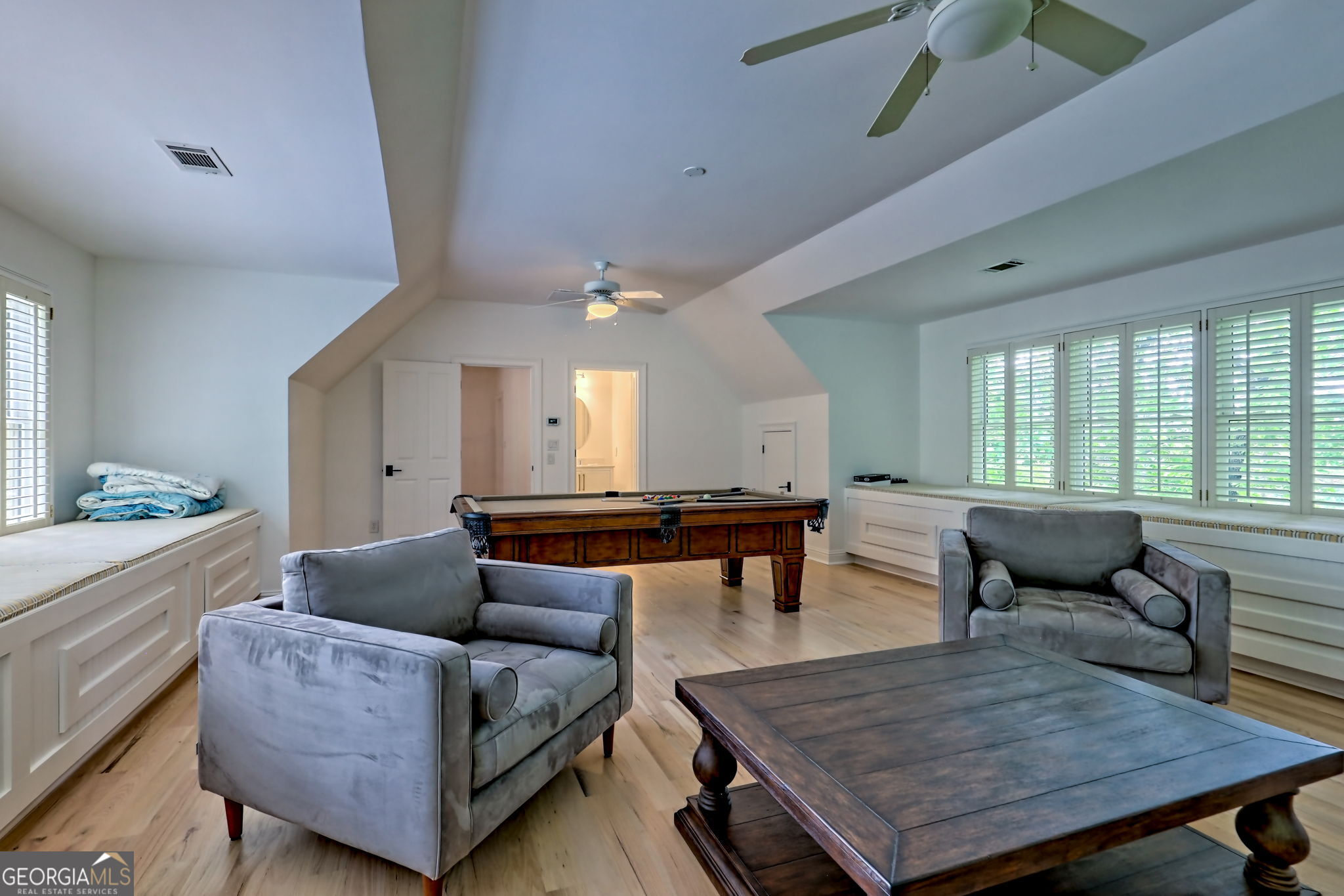 Clayton, Georgia 30525, United States, 4 Bedrooms Bedrooms, ,5 BathroomsBathrooms,Residential,Active,197178