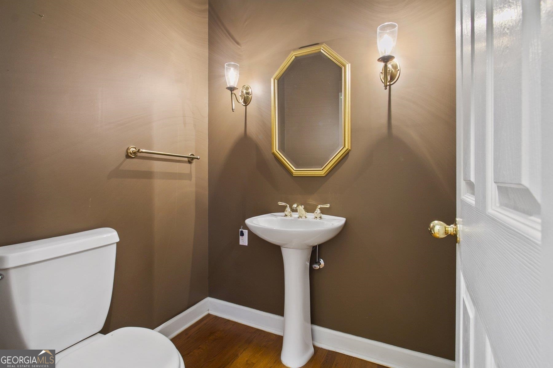 Barrington Hall - Residential