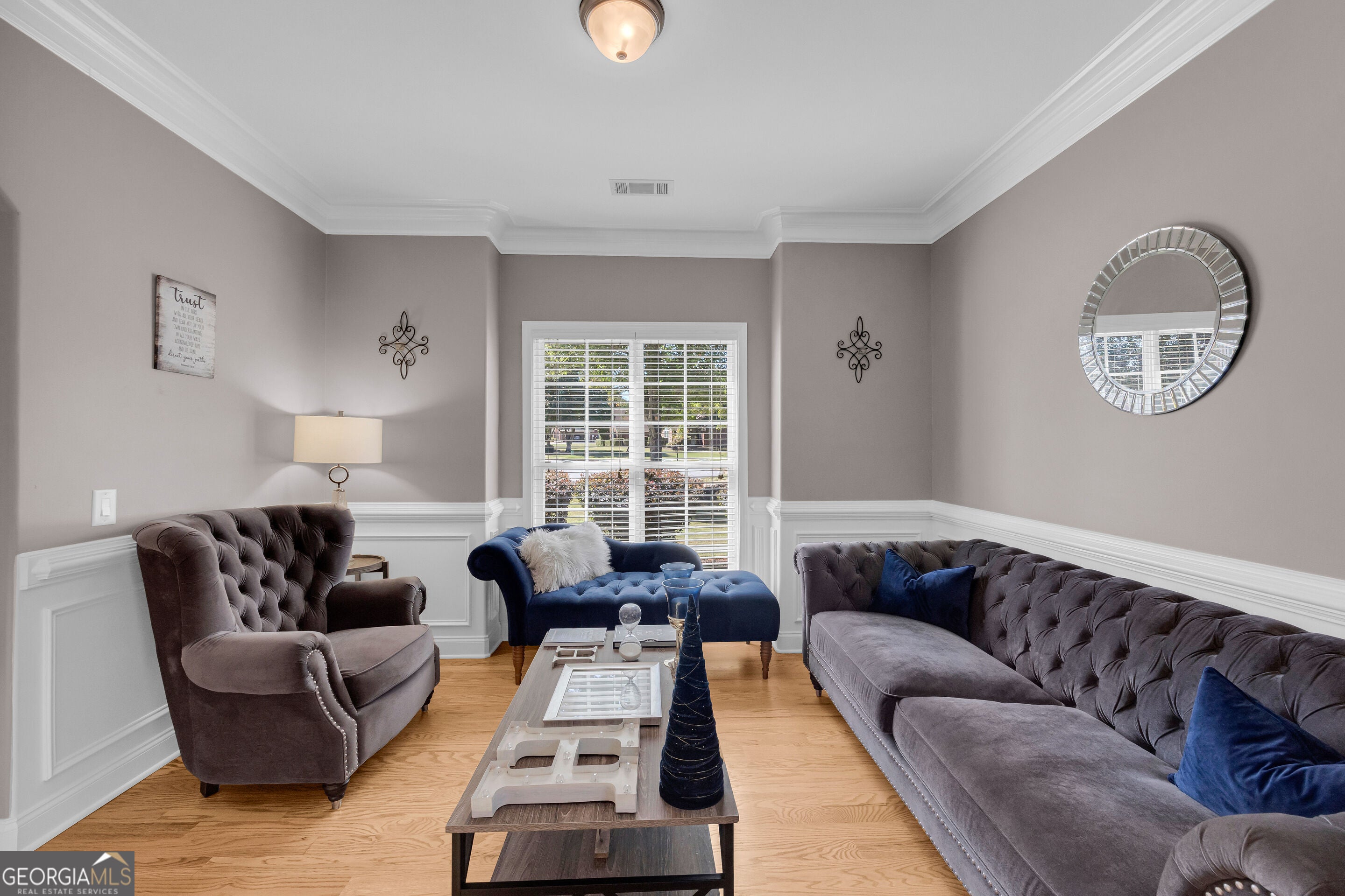 1060 Solitaire CT
