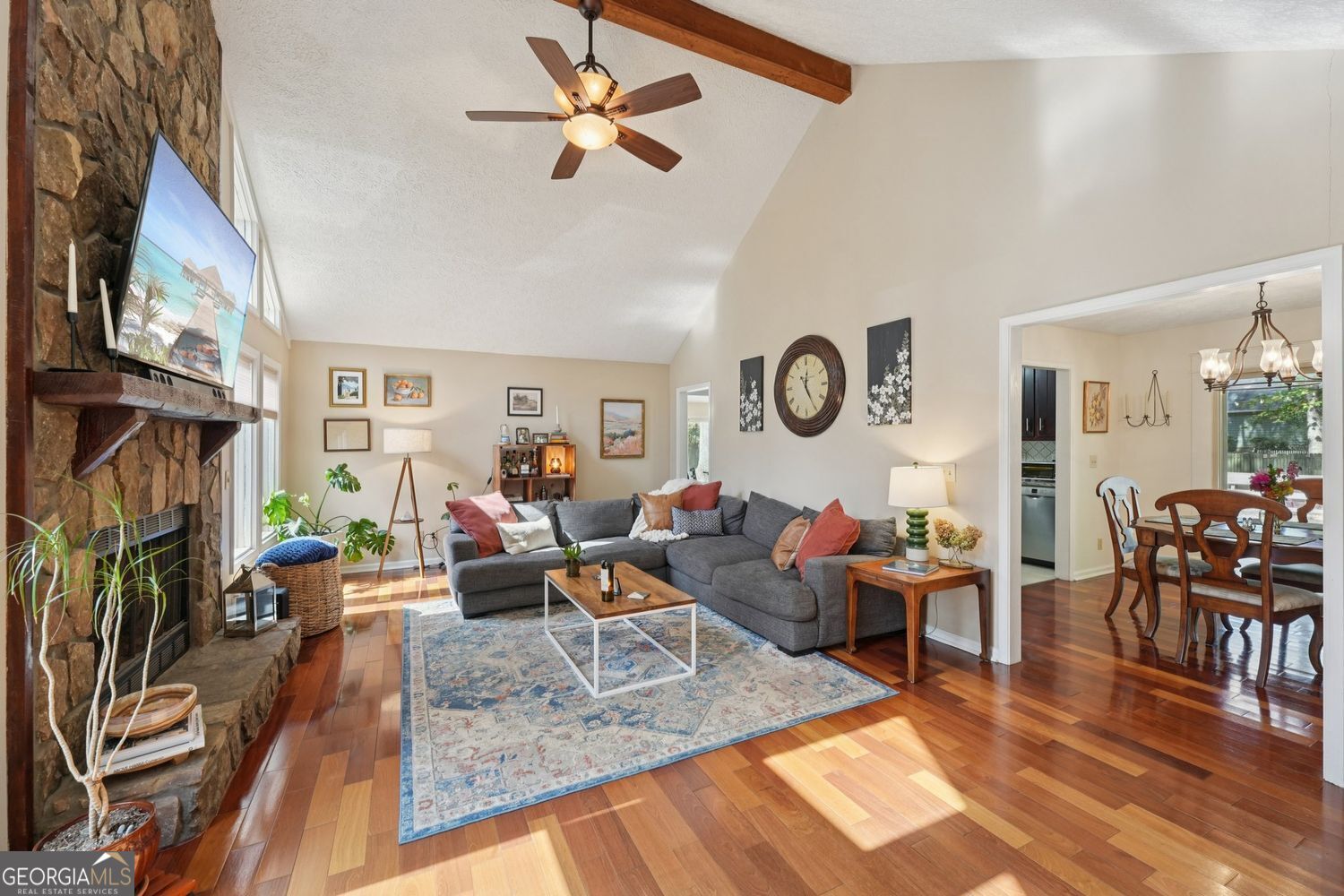 FOREST CHASE - Residential