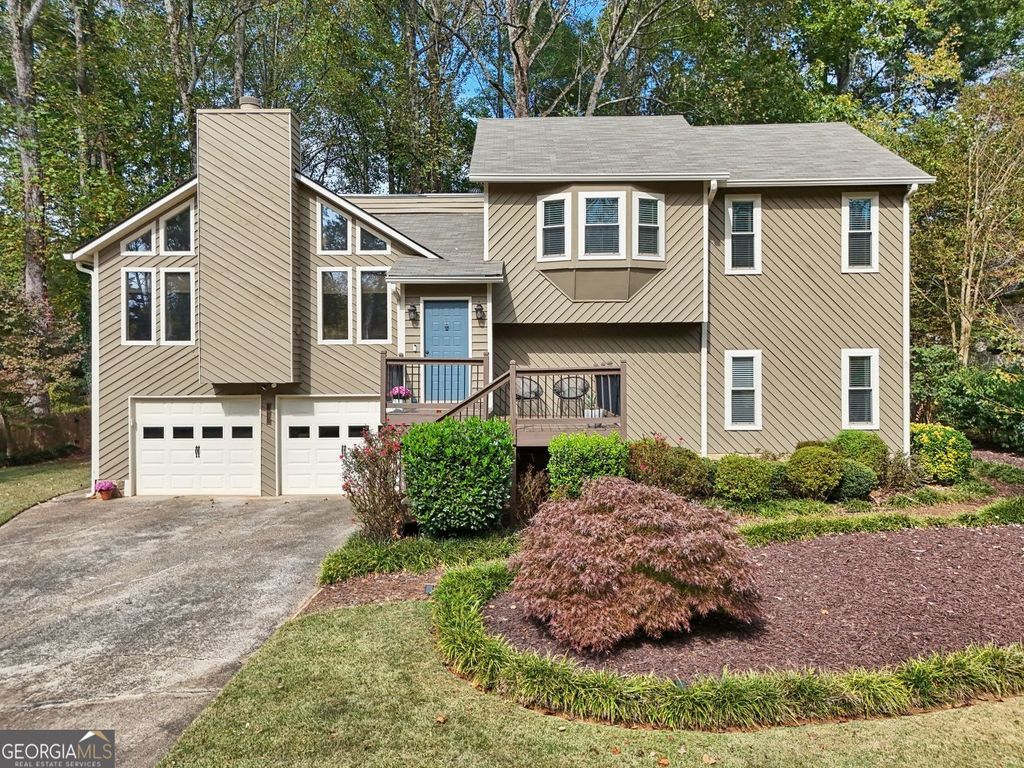 Photo of 2842 Forest Chase Drive NE, Marietta, GA 30066 (MLS # 10629645)