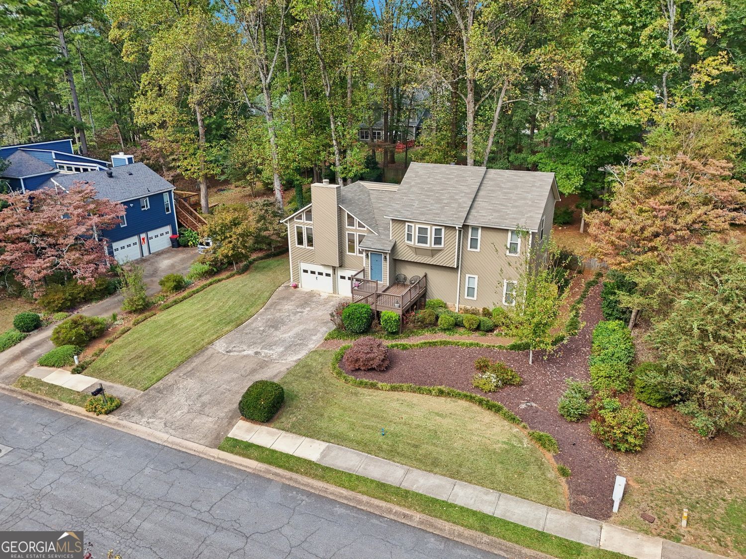 FOREST CHASE - Residential