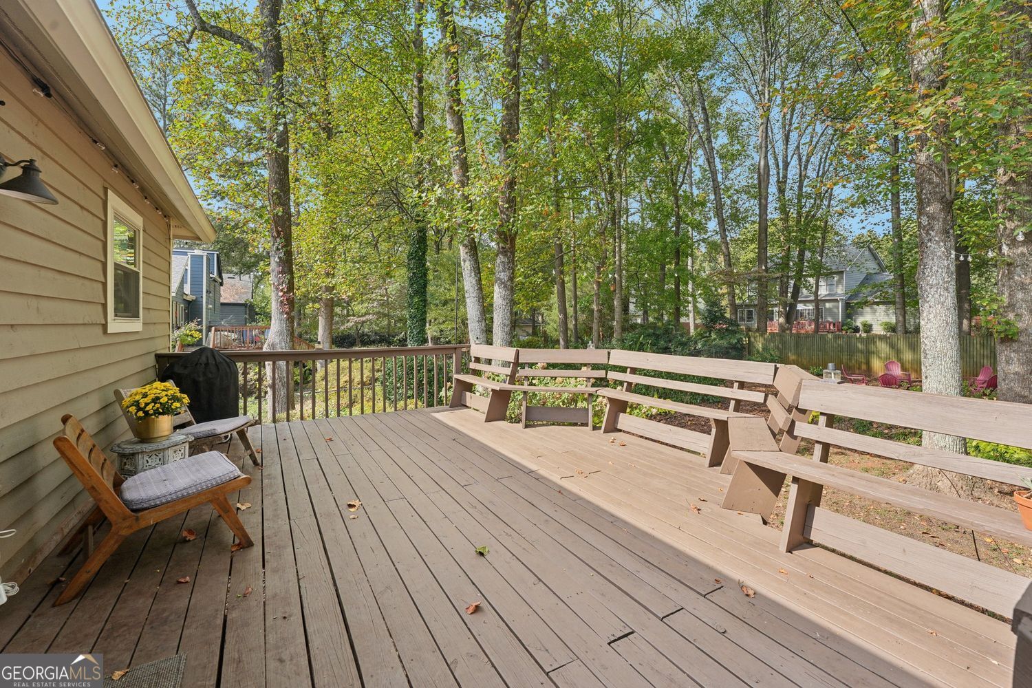 FOREST CHASE - Residential