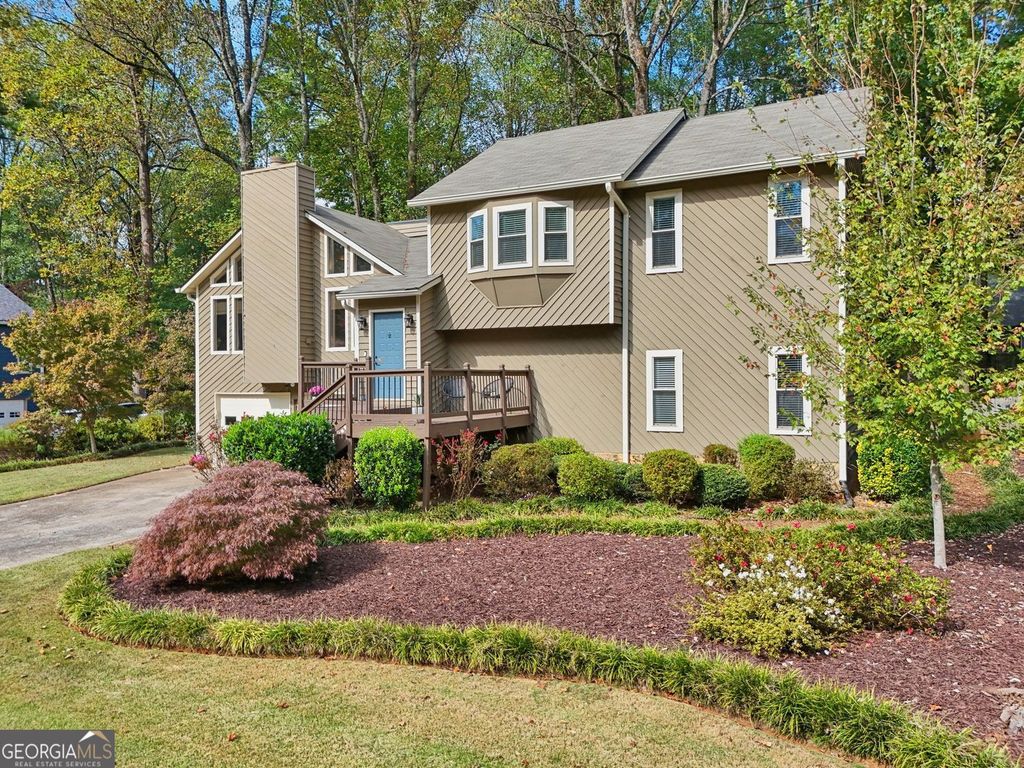 Photo of 2842 Forest Chase Drive NE, Marietta, GA 30066 (MLS # 10629645)