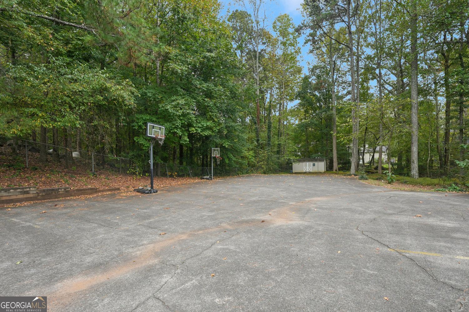 FOREST CHASE - Residential