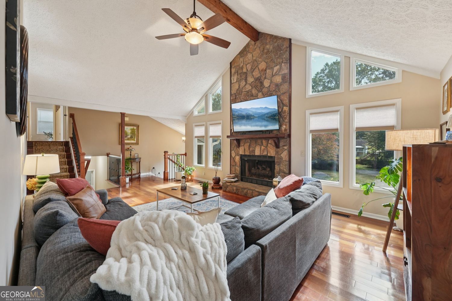 FOREST CHASE - Residential