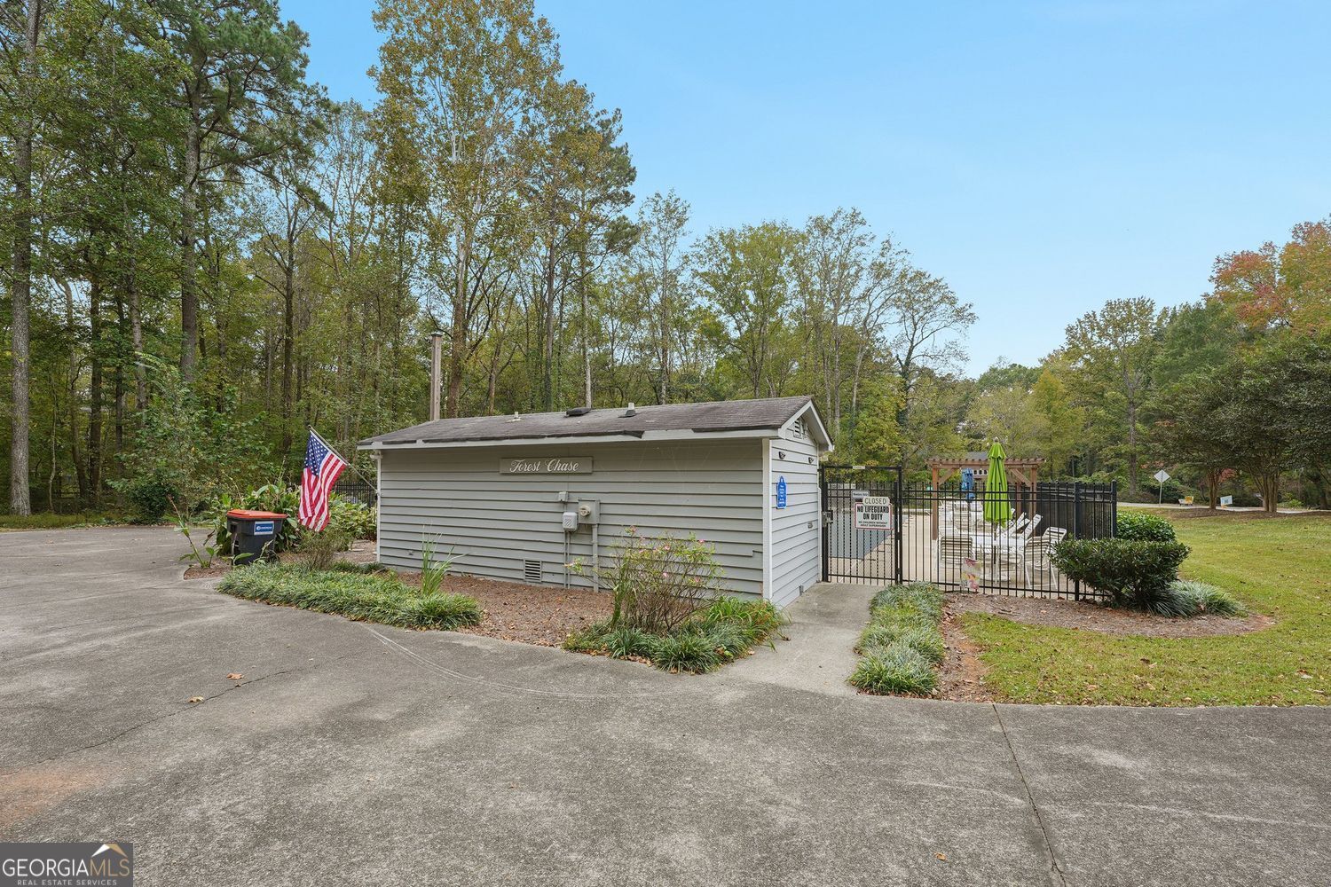 FOREST CHASE - Residential