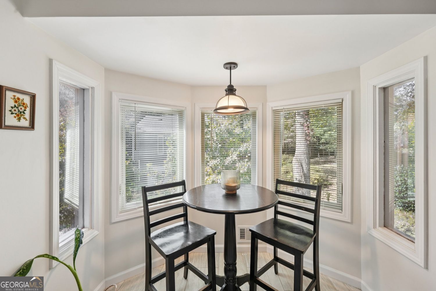 FOREST CHASE - Residential