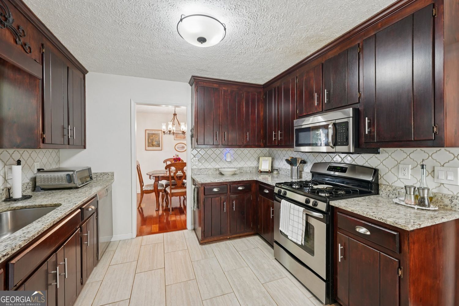 FOREST CHASE - Residential