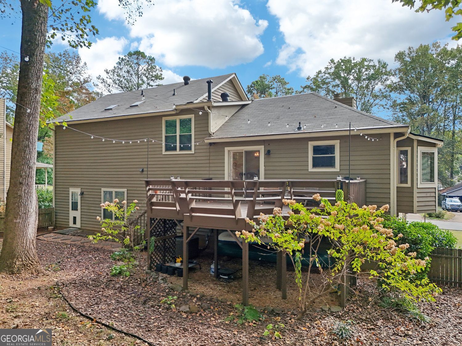 FOREST CHASE - Residential