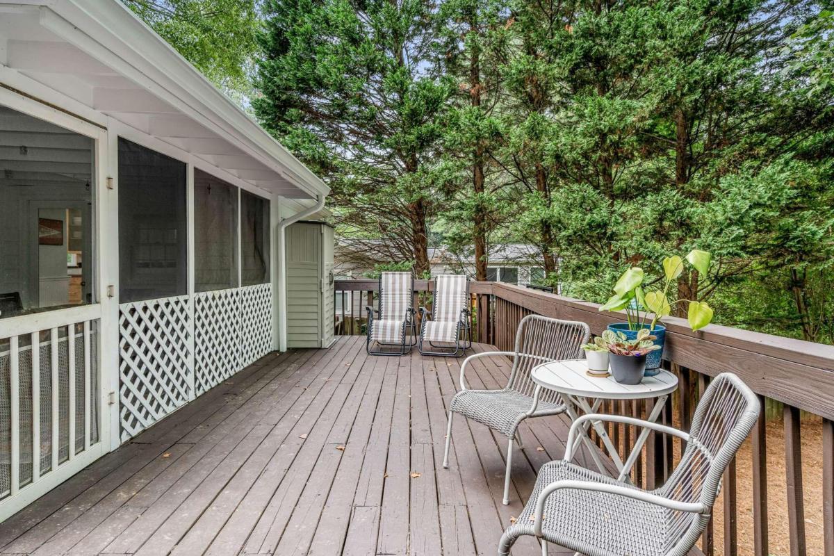 Woodland Hills - Residential