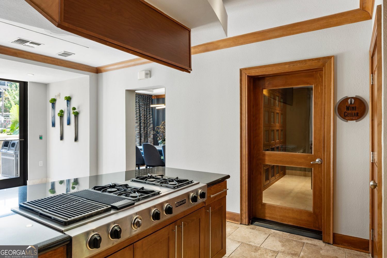 Atlanta, Georgia 30326, United States, 2 Bedrooms Bedrooms, ,2 BathroomsBathrooms,Residential,Active,164646