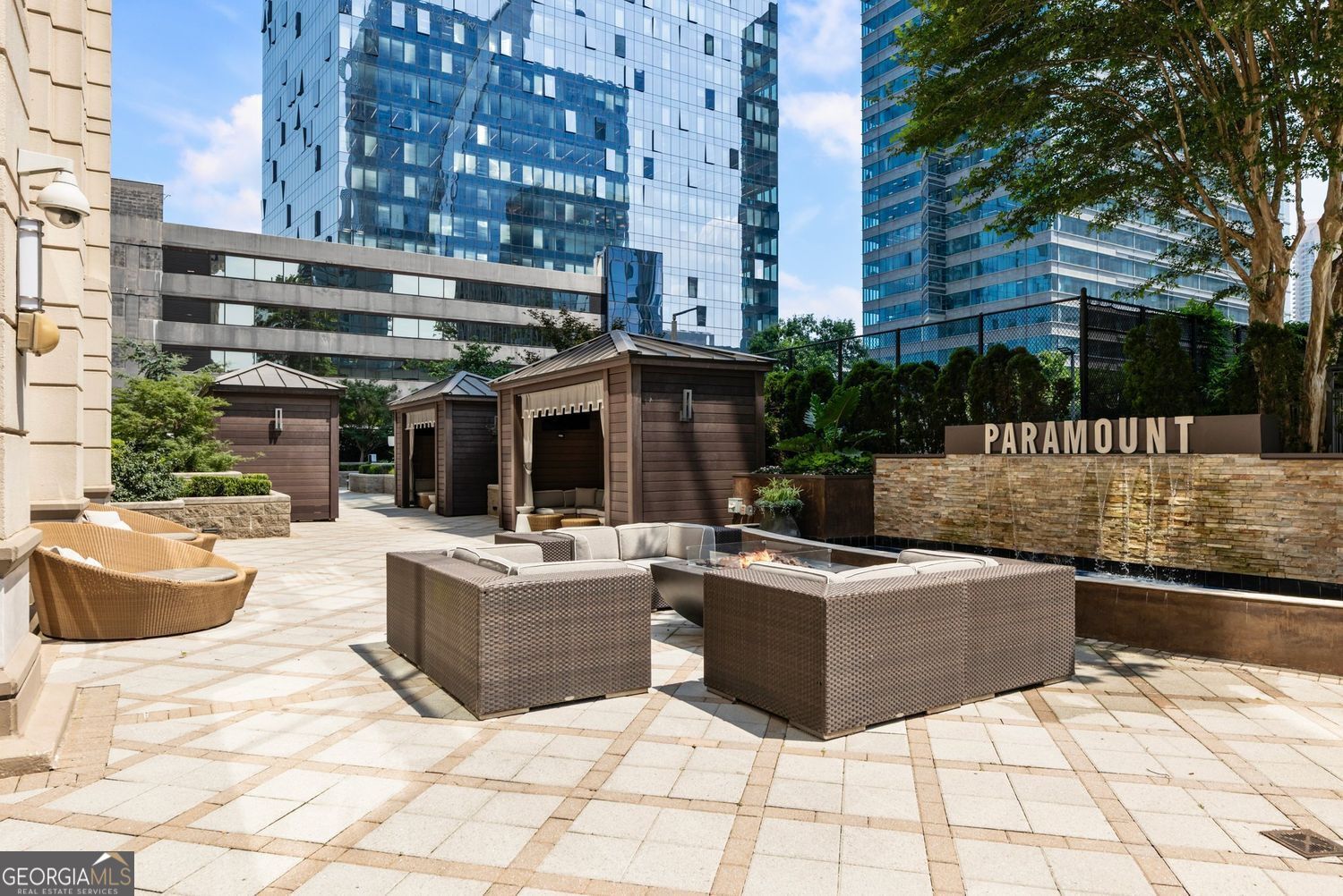 Atlanta, Georgia 30326, United States, 2 Bedrooms Bedrooms, ,2 BathroomsBathrooms,Residential,Active,164646