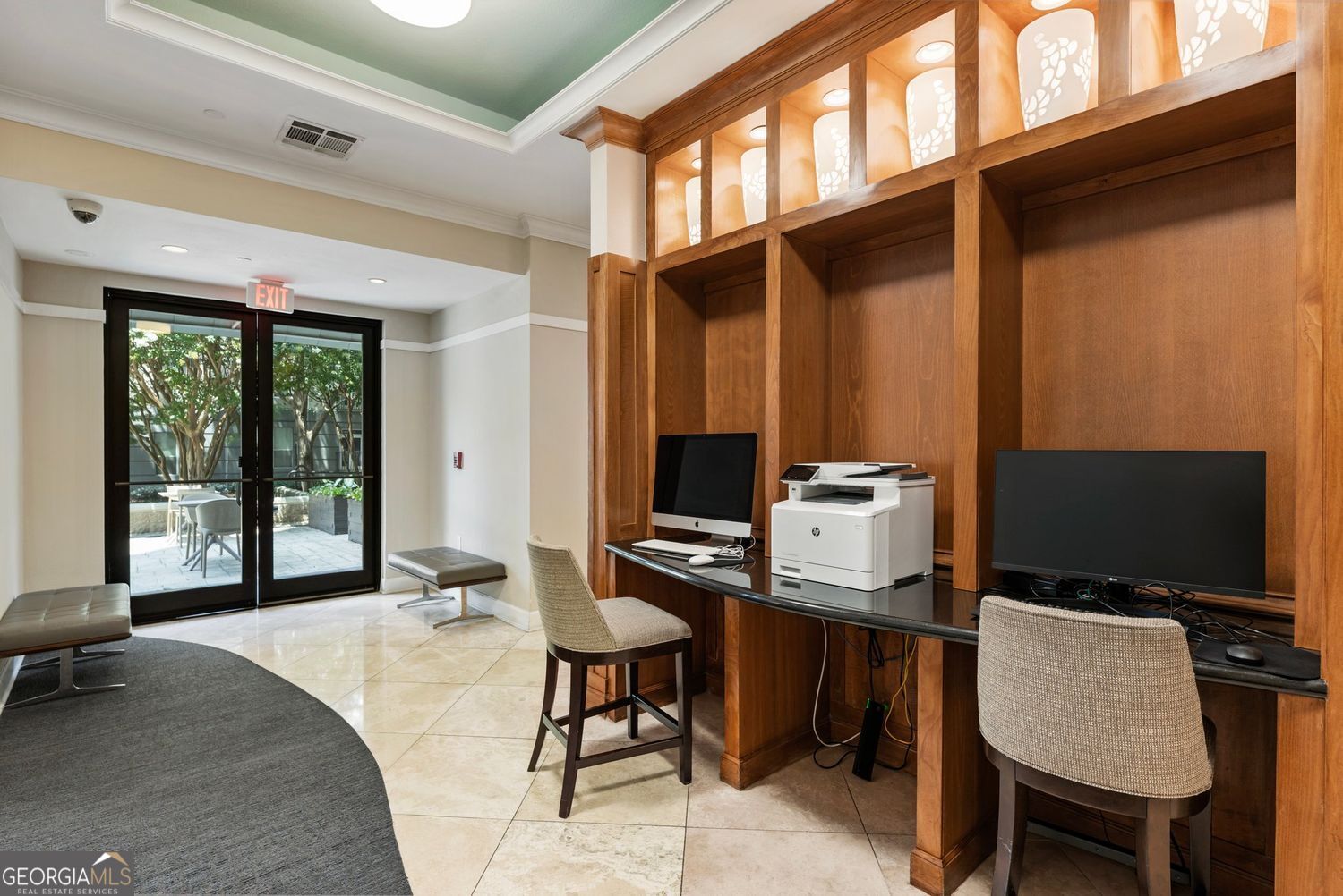 Atlanta, Georgia 30326, United States, 2 Bedrooms Bedrooms, ,2 BathroomsBathrooms,Residential,Active,164646