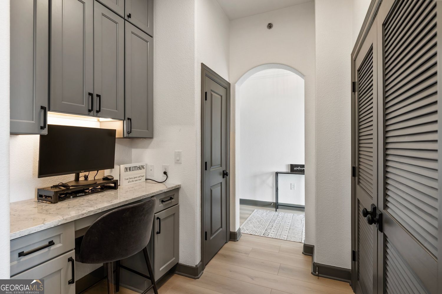 Atlanta, Georgia 30326, United States, 2 Bedrooms Bedrooms, ,2 BathroomsBathrooms,Residential,Active,164646