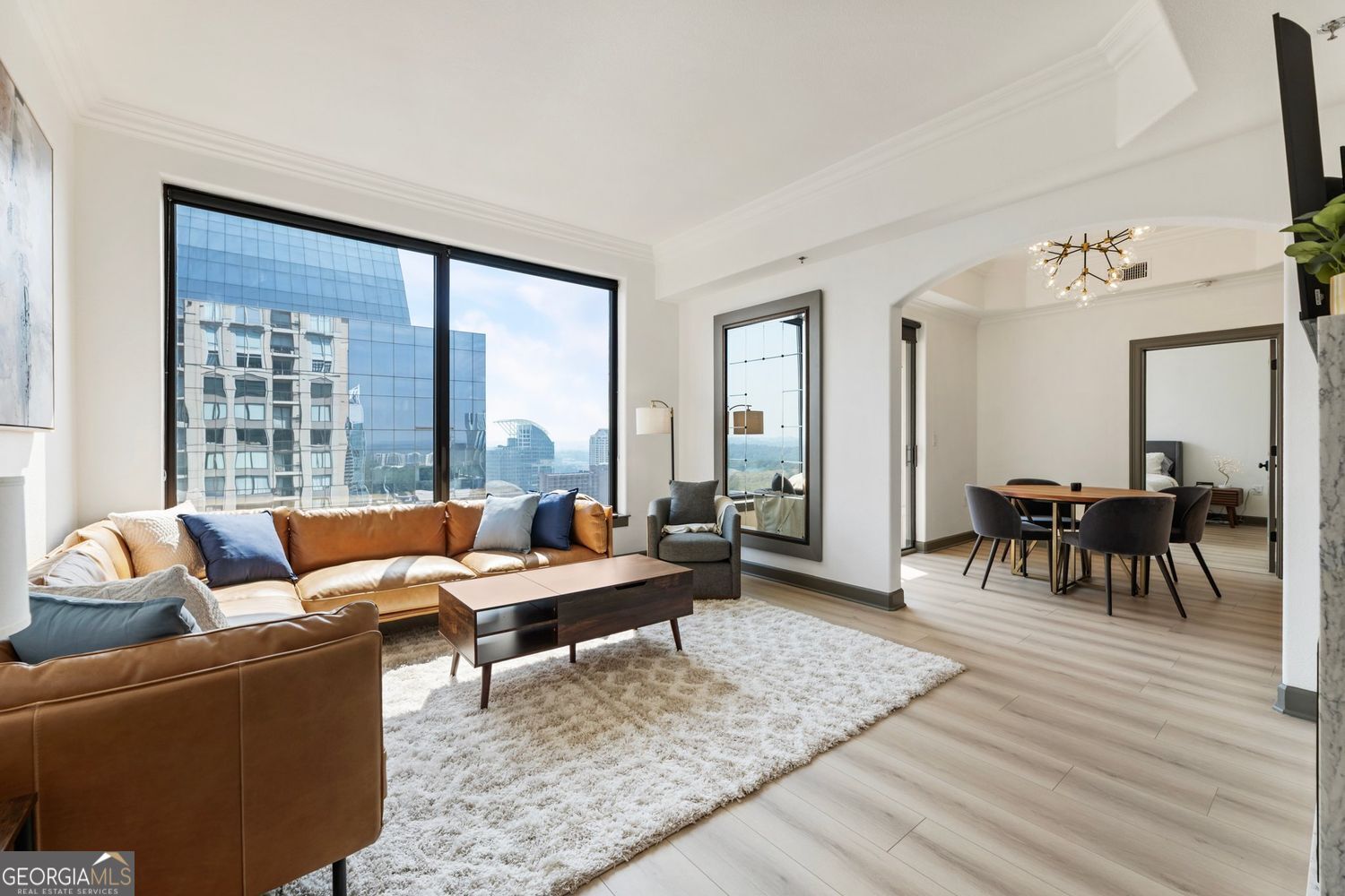 Atlanta, Georgia 30326, United States, 2 Bedrooms Bedrooms, ,2 BathroomsBathrooms,Residential,Active,164646