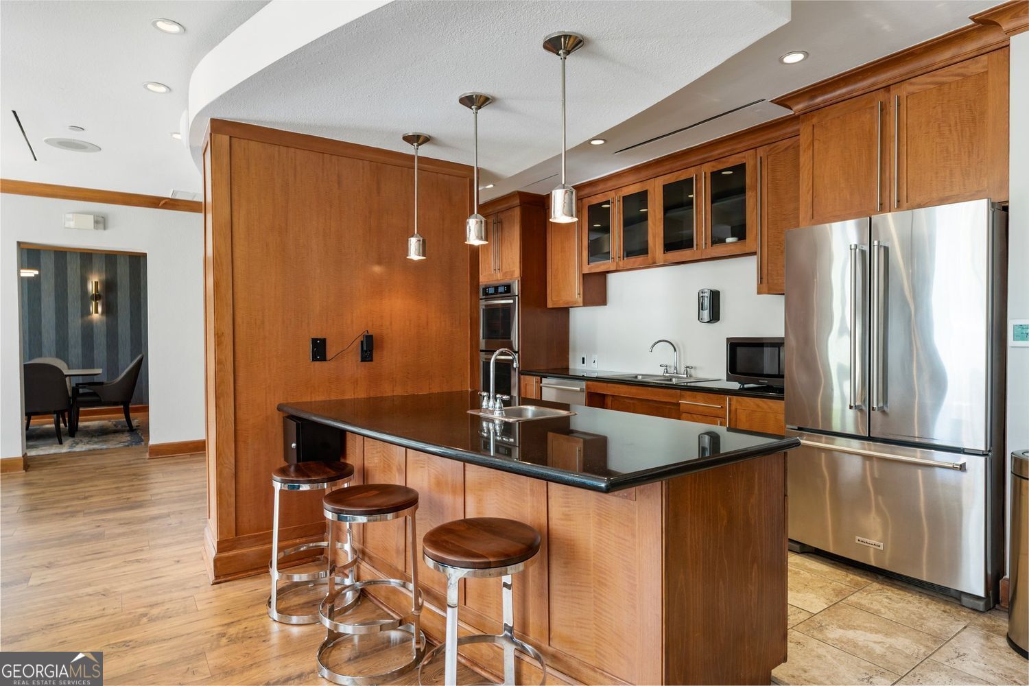 Atlanta, Georgia 30326, United States, 2 Bedrooms Bedrooms, ,2 BathroomsBathrooms,Residential,Active,164646