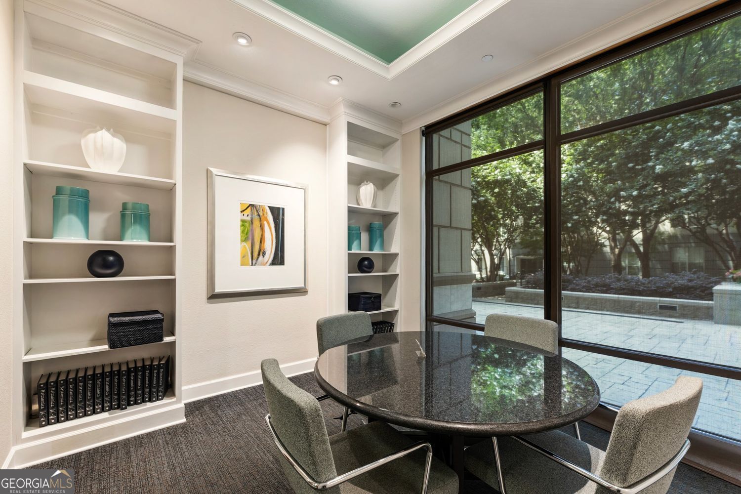 Atlanta, Georgia 30326, United States, 2 Bedrooms Bedrooms, ,2 BathroomsBathrooms,Residential,Active,164646