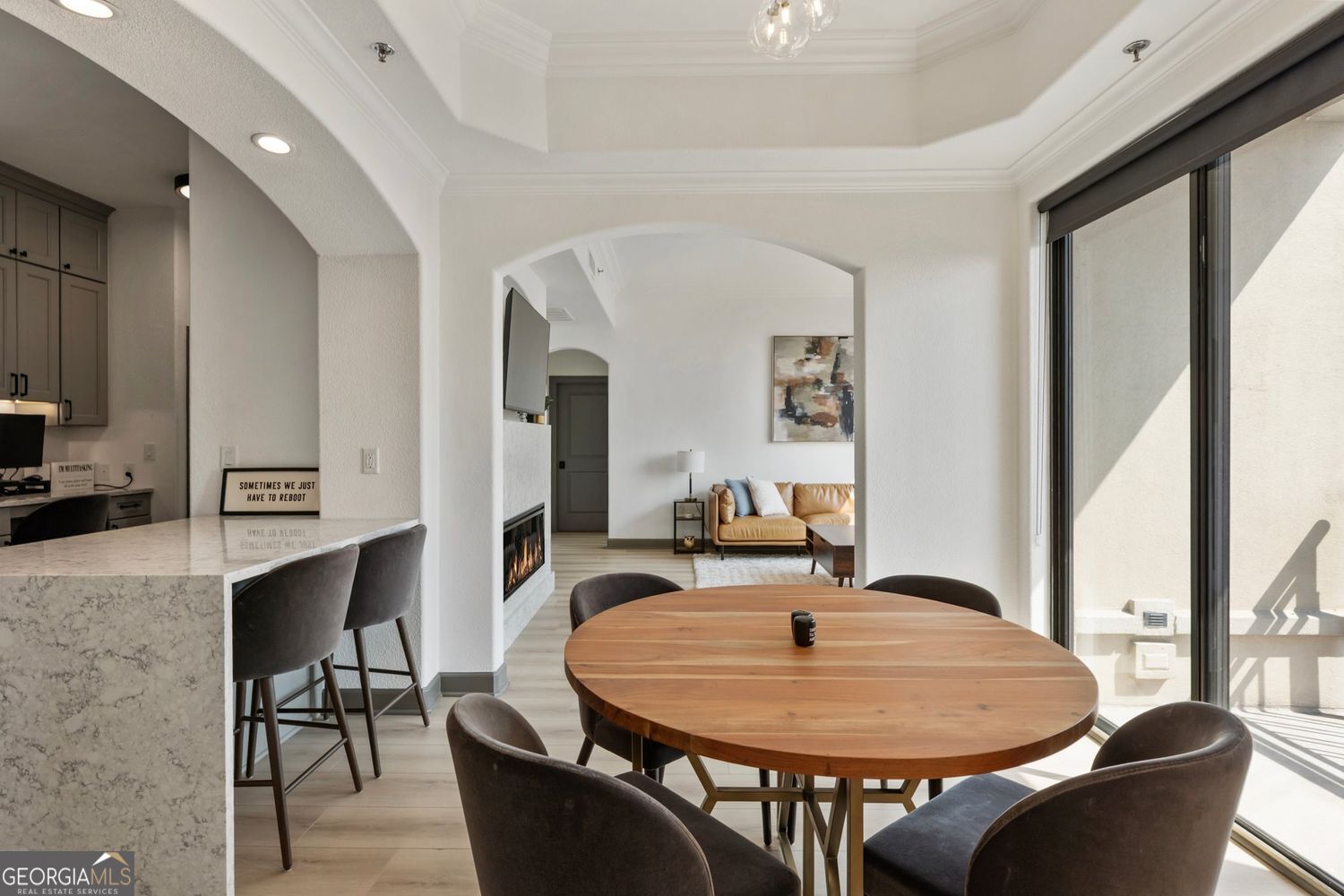 Atlanta, Georgia 30326, United States, 2 Bedrooms Bedrooms, ,2 BathroomsBathrooms,Residential,Active,164646