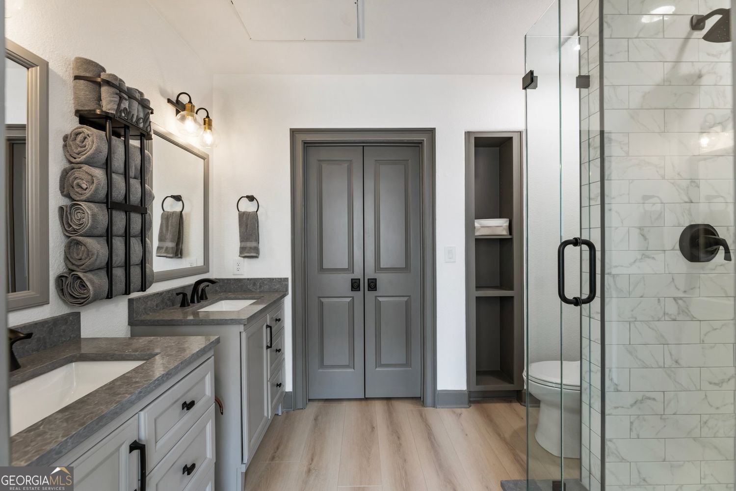 Atlanta, Georgia 30326, United States, 2 Bedrooms Bedrooms, ,2 BathroomsBathrooms,Residential,Active,164646