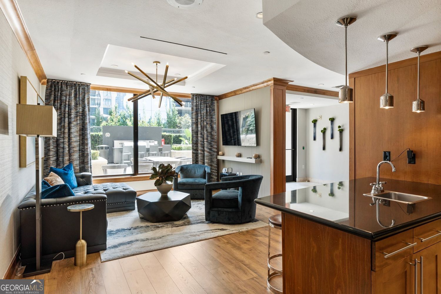 Atlanta, Georgia 30326, United States, 2 Bedrooms Bedrooms, ,2 BathroomsBathrooms,Residential,Active,164646