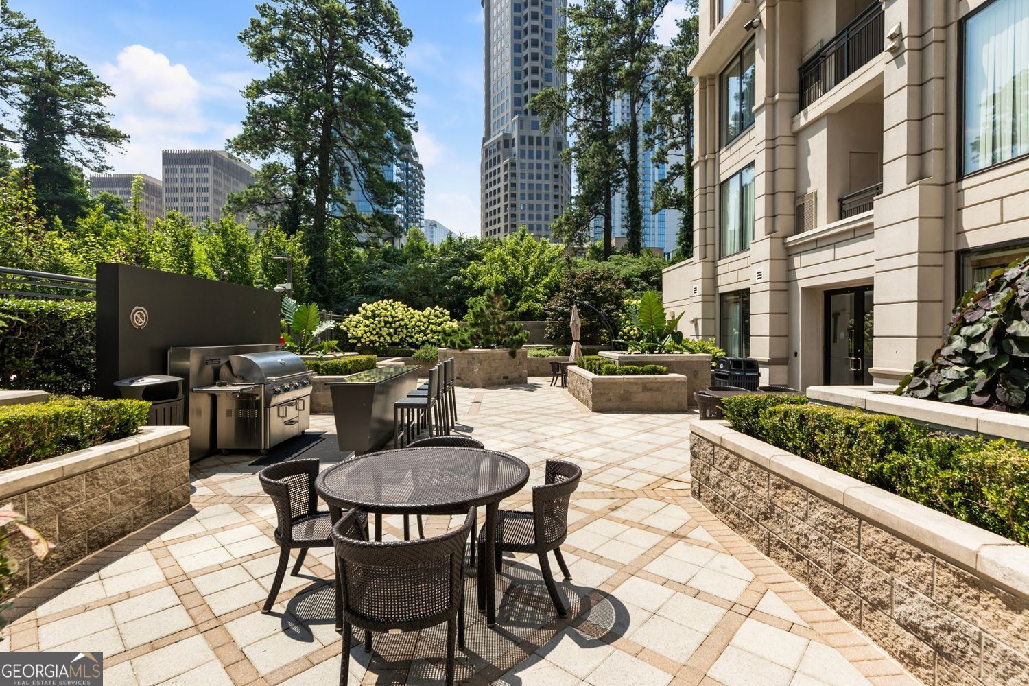 Atlanta, Georgia 30326, United States, 2 Bedrooms Bedrooms, ,2 BathroomsBathrooms,Residential,Active,164646