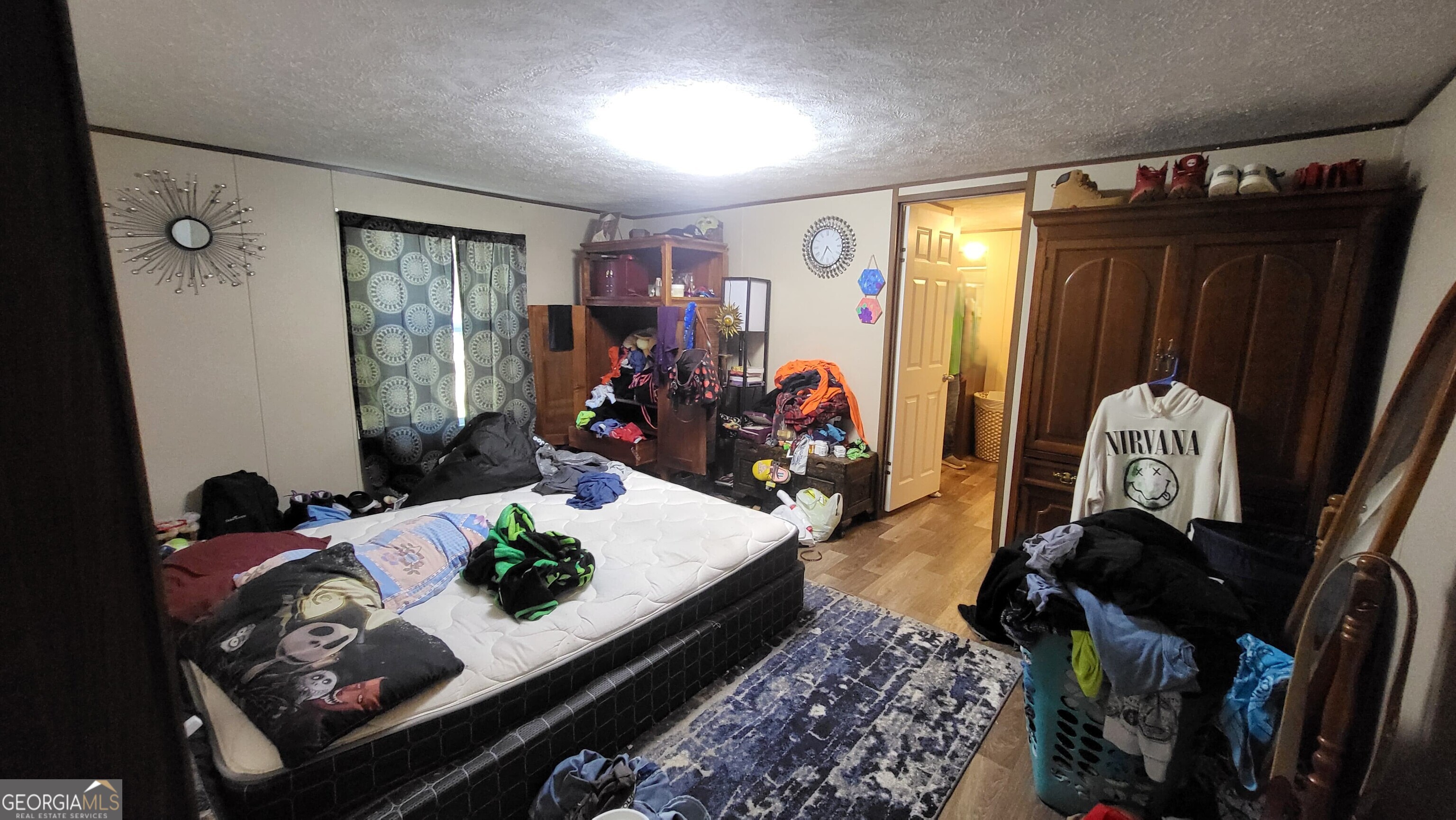 835 Center Of The World RD