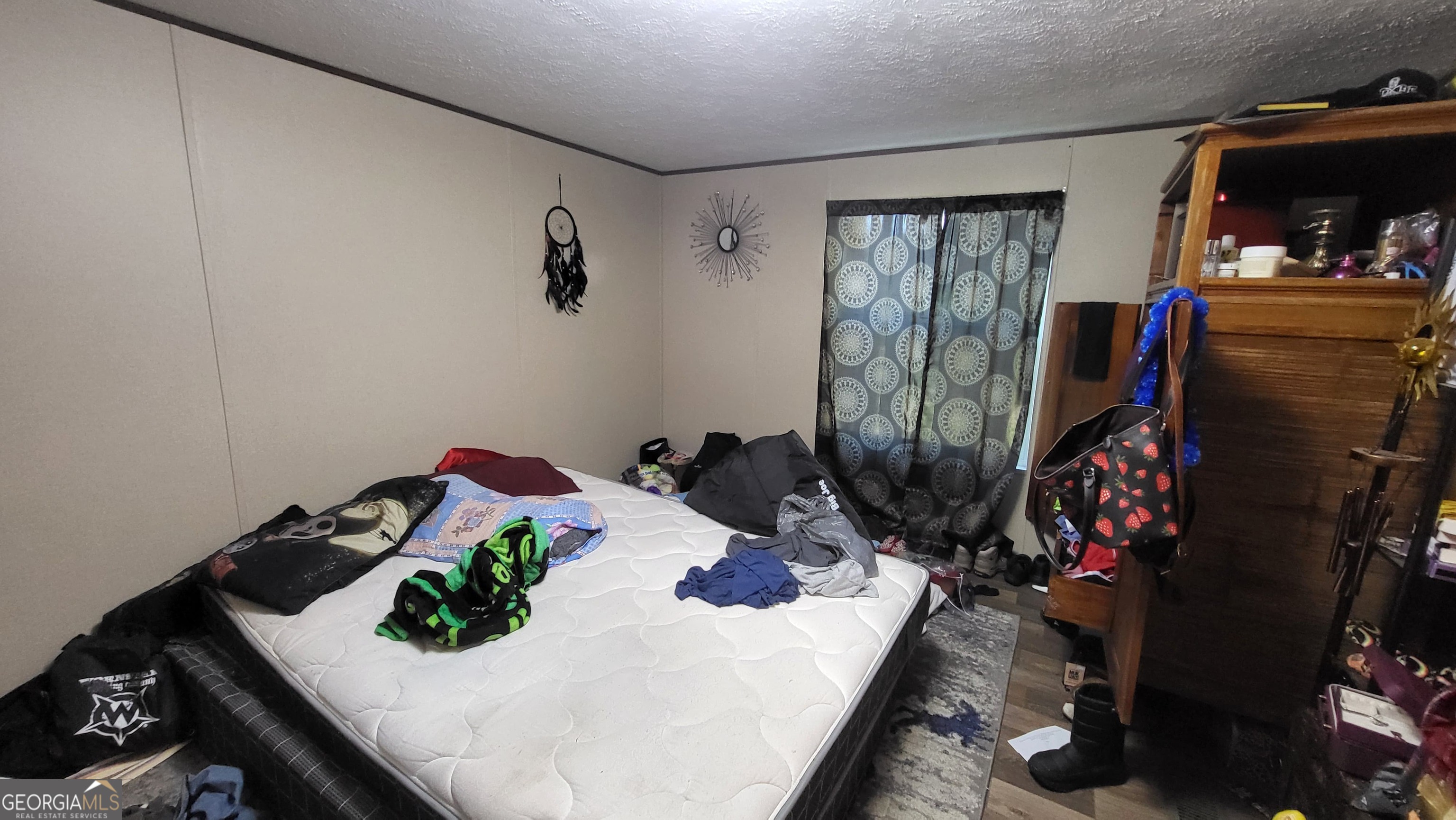 835 Center Of The World RD