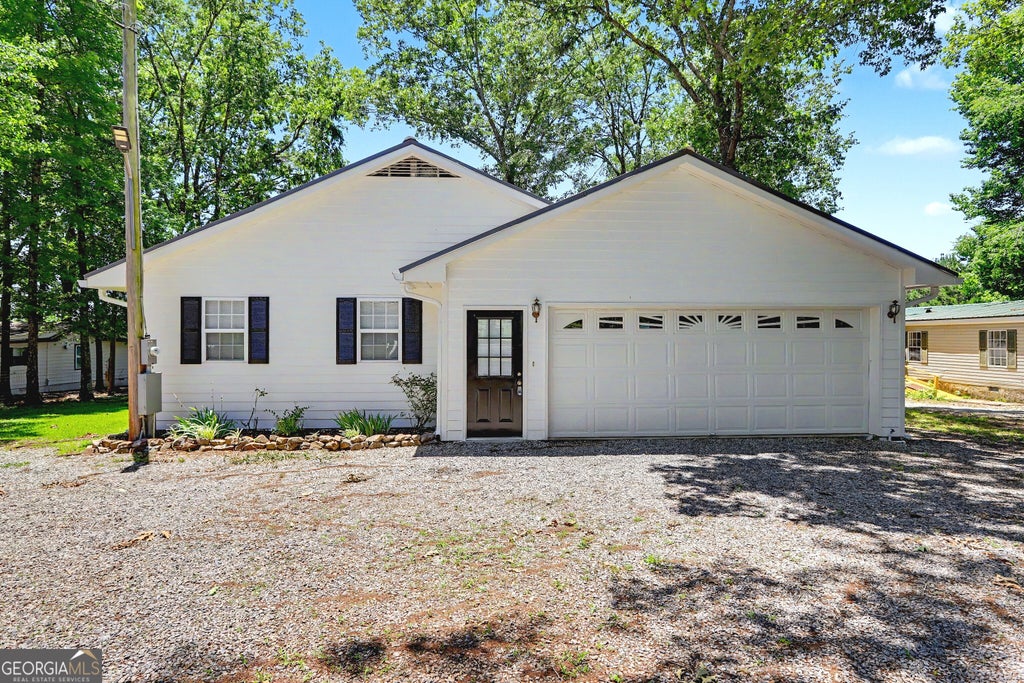 Photo of 1691 Arrowhead Rd, Greensboro, GA 30642 (MLS # 10779142)