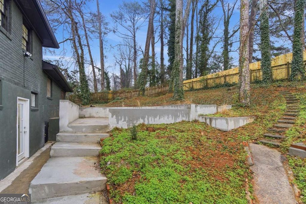 Photo of 2543 Fontaine Circle, Decatur, GA 30032 (MLS # 10683895)