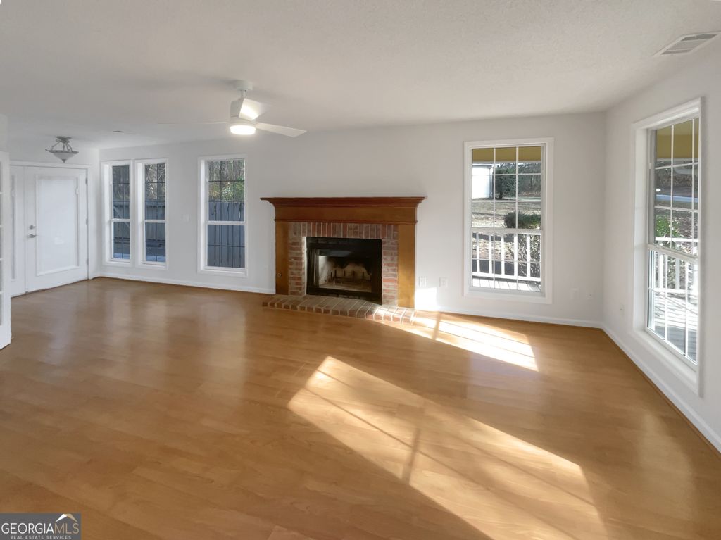 Photo of 7 Barrington Court, Sharpsburg, GA 30277 (MLS # 10656076)