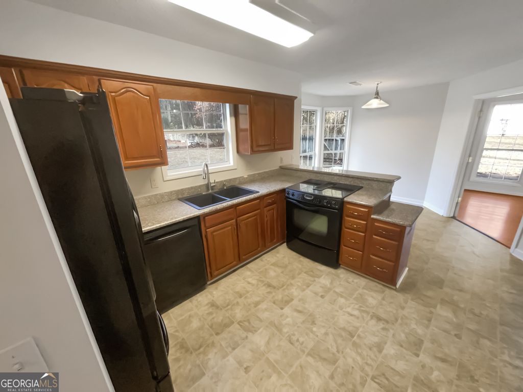 Photo of 7 Barrington Court, Sharpsburg, GA 30277 (MLS # 10656076)