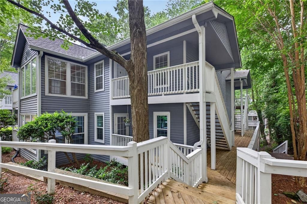 Photo of 1010 Gettysburg Place, Sandy Springs, GA 30350 (MLS # 10821722)