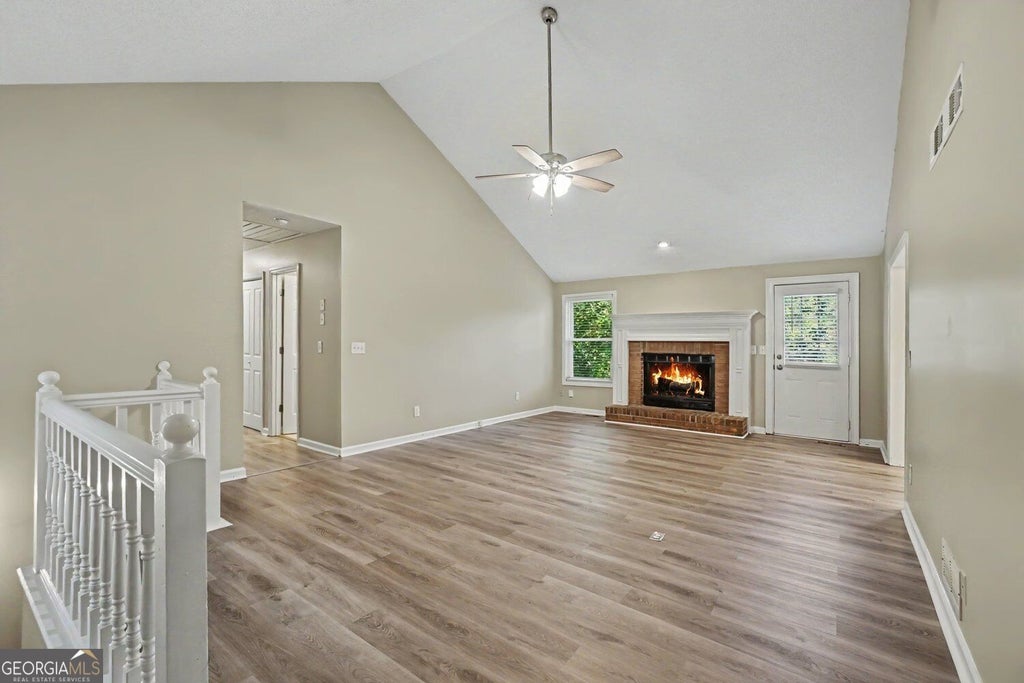 Photo of 823 Moonlit Lane NW, Acworth, GA 30102 (MLS # 10851886)